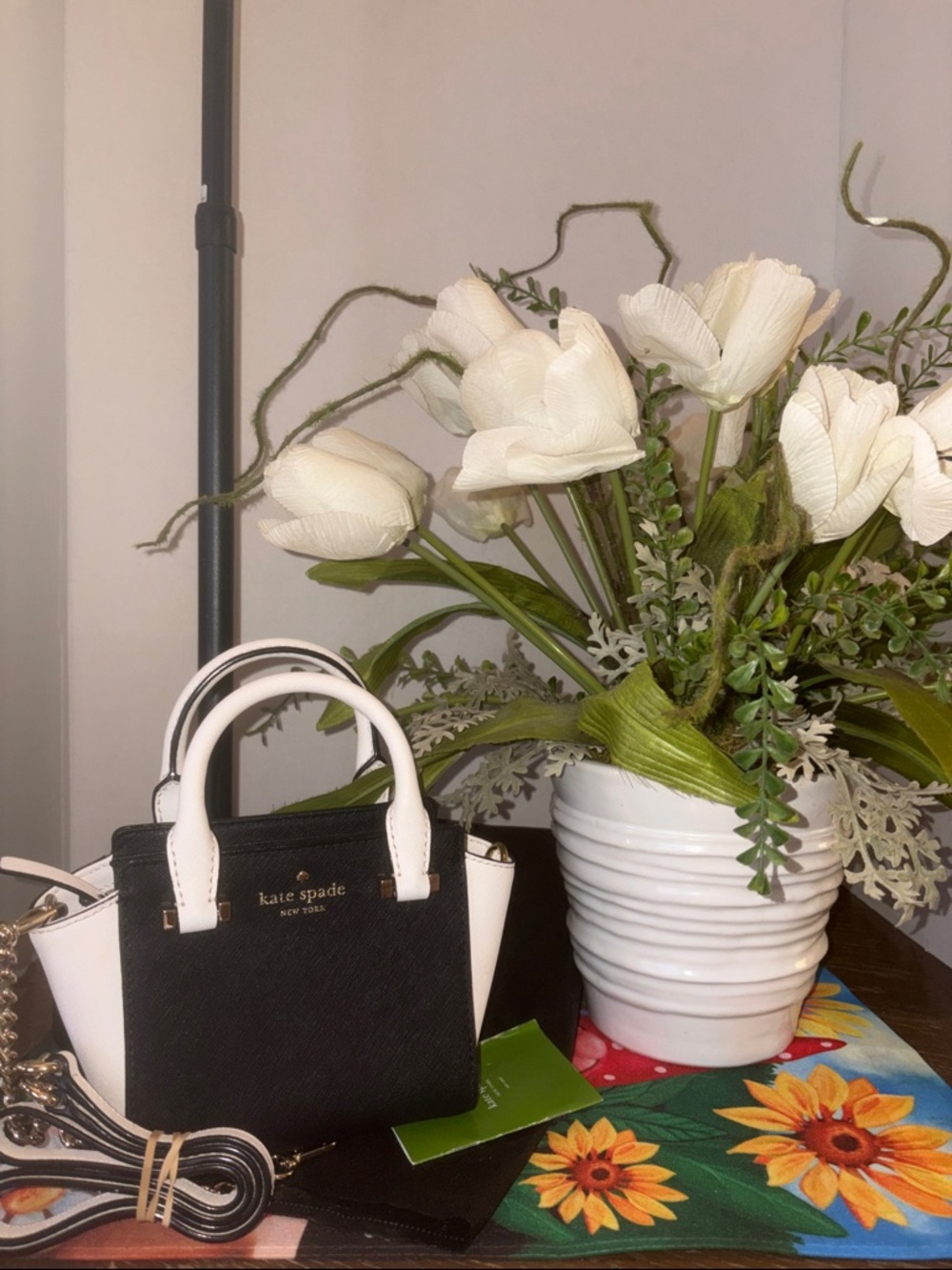 kate spade Black & White Mini hand bag / cross body w/ gold chain/ hardware NWOT